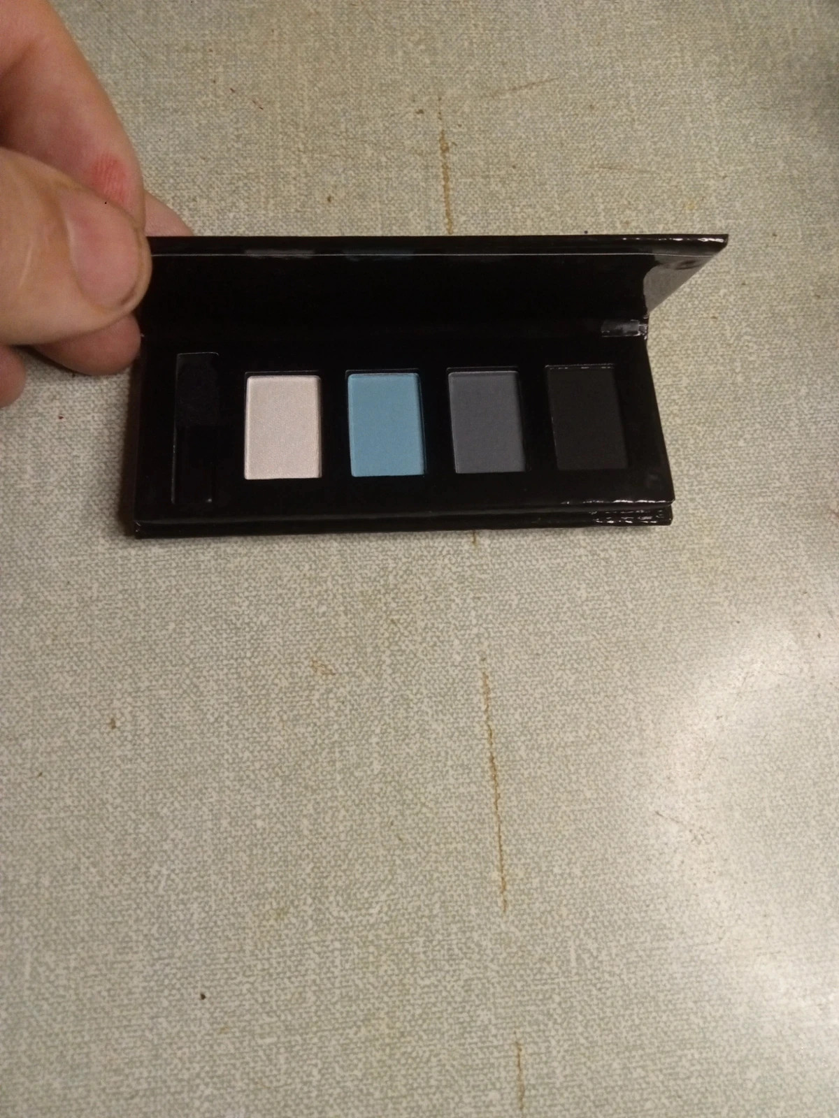 Petite palette à paupières neuf – Nocibé 2