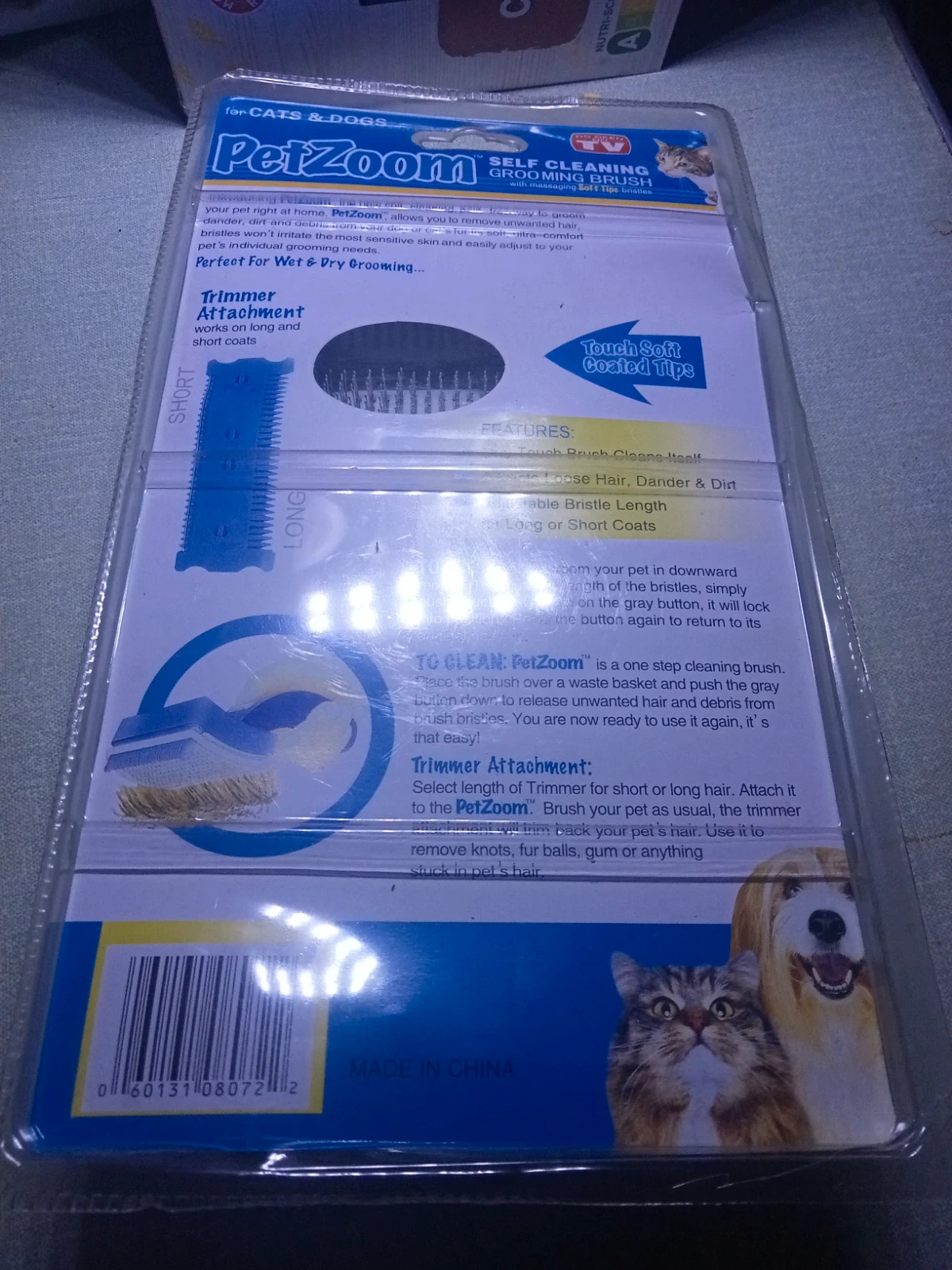 Brosse de toilettage auto nettoyante 2