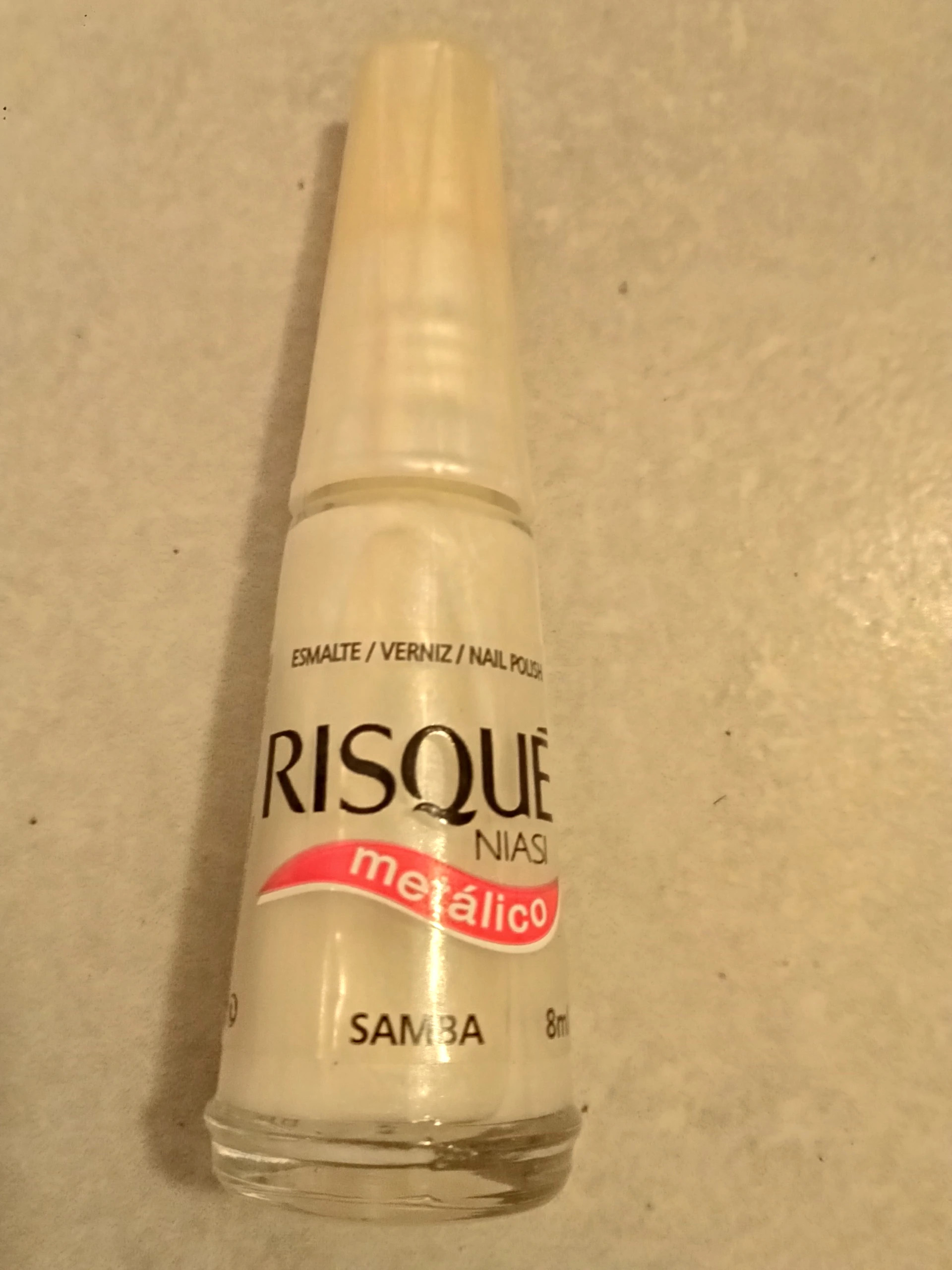 Vernis blanc neuf