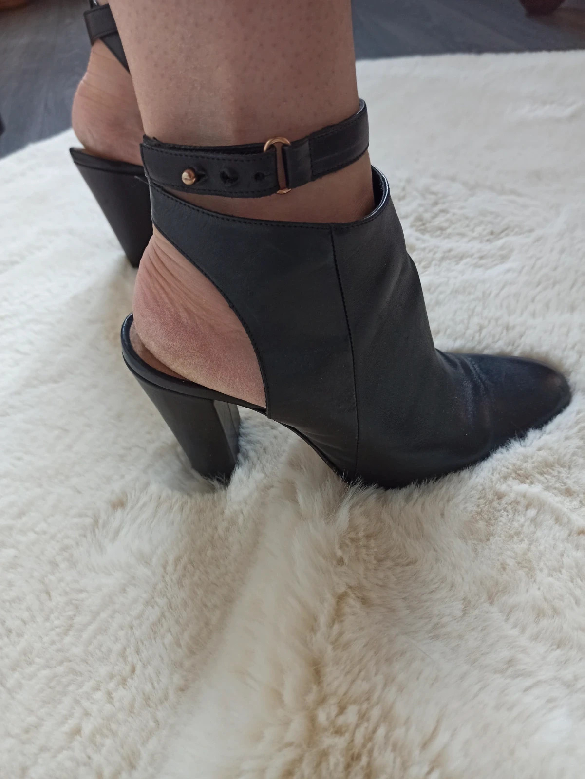 Chaussures a talons San Marina en cuir véritable noir – Pointure 38 👢🖤 – San Marina – taille 38 2