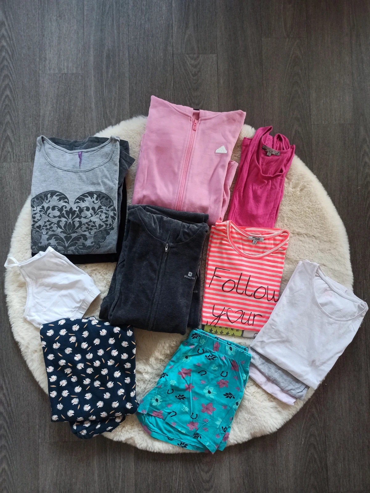 🌸 Lot de 13 vêtements – taille 14 ans 🌸