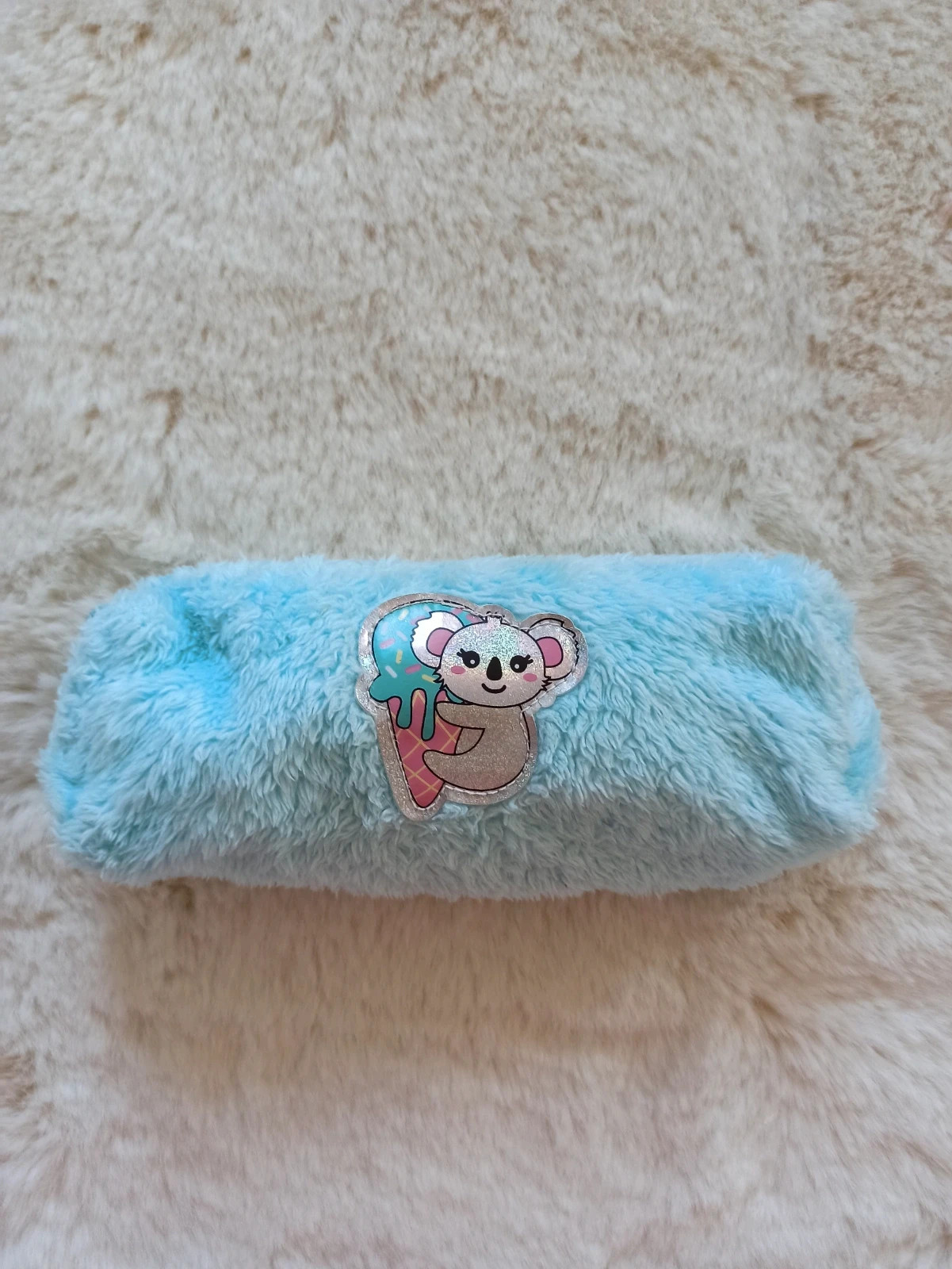 🩵 Jolie trousse pelucheuse bleue avec motif koala 🐨