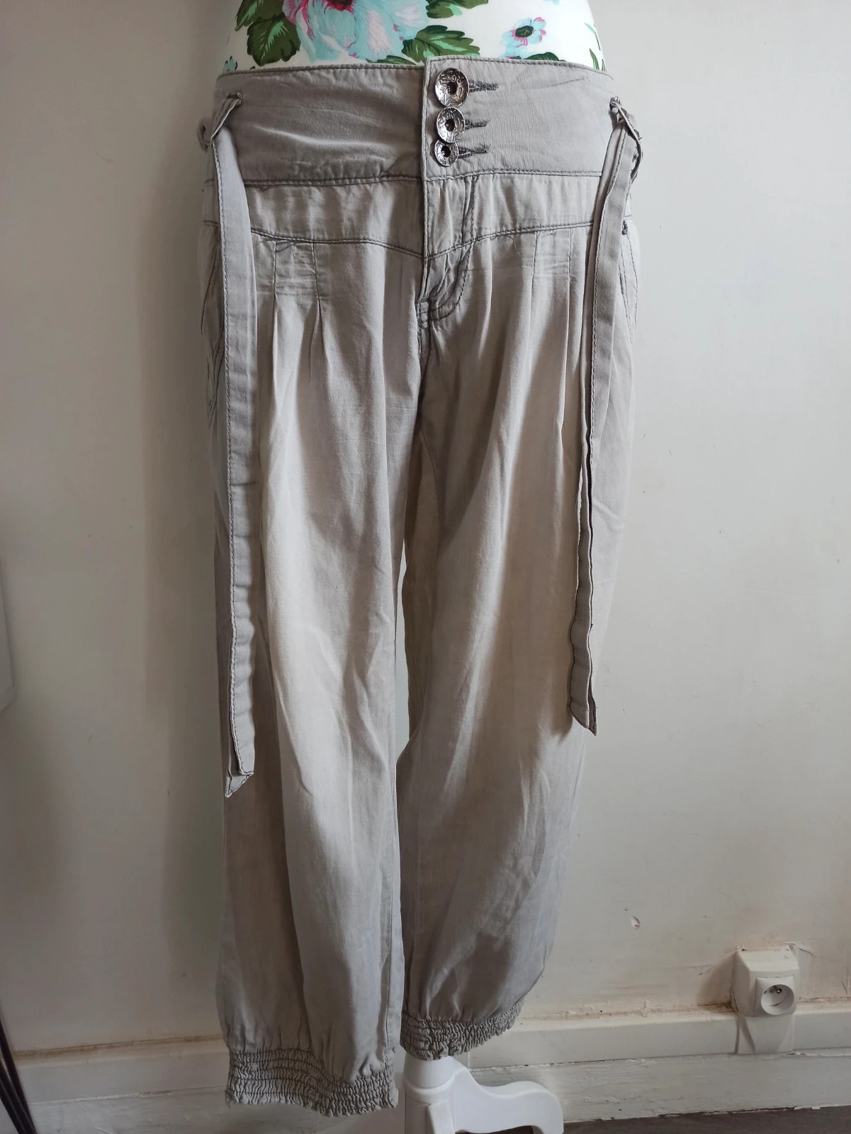🩶 Pantacourt baggy Jennifer – Taille 38 🩶