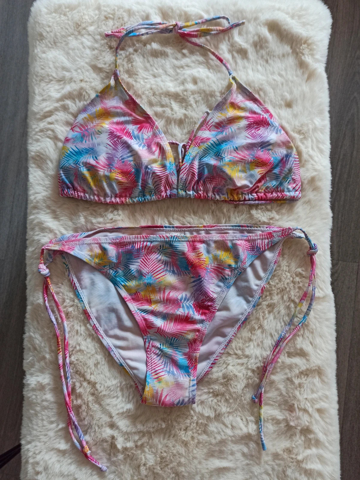 👙 Maillot de bain triangle 2 pièces – Taille 42