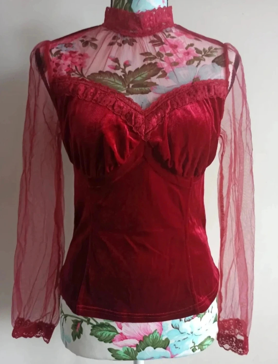 🌹 Top Velours Bordeaux Dentelle – Style Vintage Romantique Chic T. M – sans étiquette – taille M / 38 / 10 2