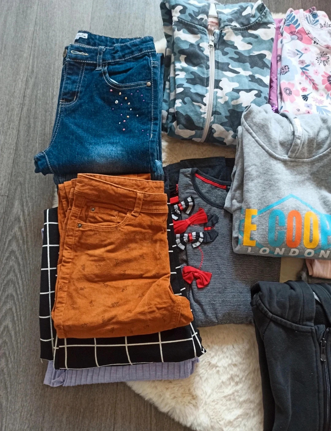 đ Gros lot de 19 vĂȘtements fille â taille 12 ansđ§ â Diverse â taille 12 ans / 152 cm 2