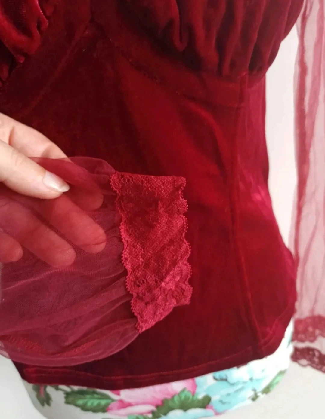 🌹 Top Velours Bordeaux Dentelle – Style Vintage Romantique Chic T. M – sans étiquette – taille M / 38 / 10 4