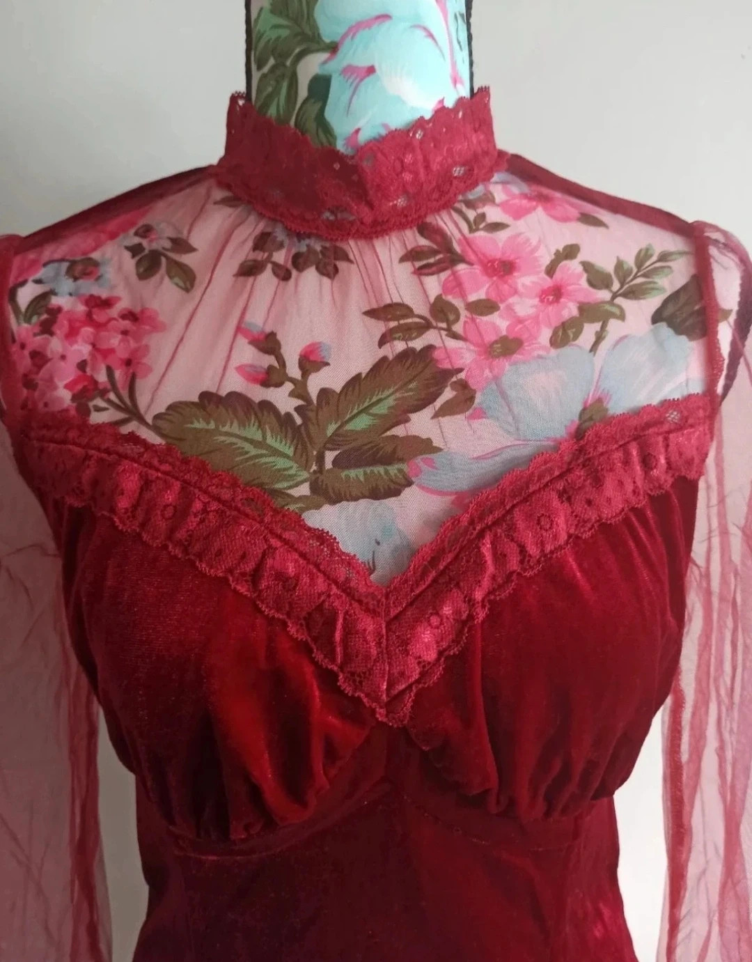 🌹 Top Velours Bordeaux Dentelle – Style Vintage Romantique Chic T. M – sans étiquette – taille M / 38 / 10 3