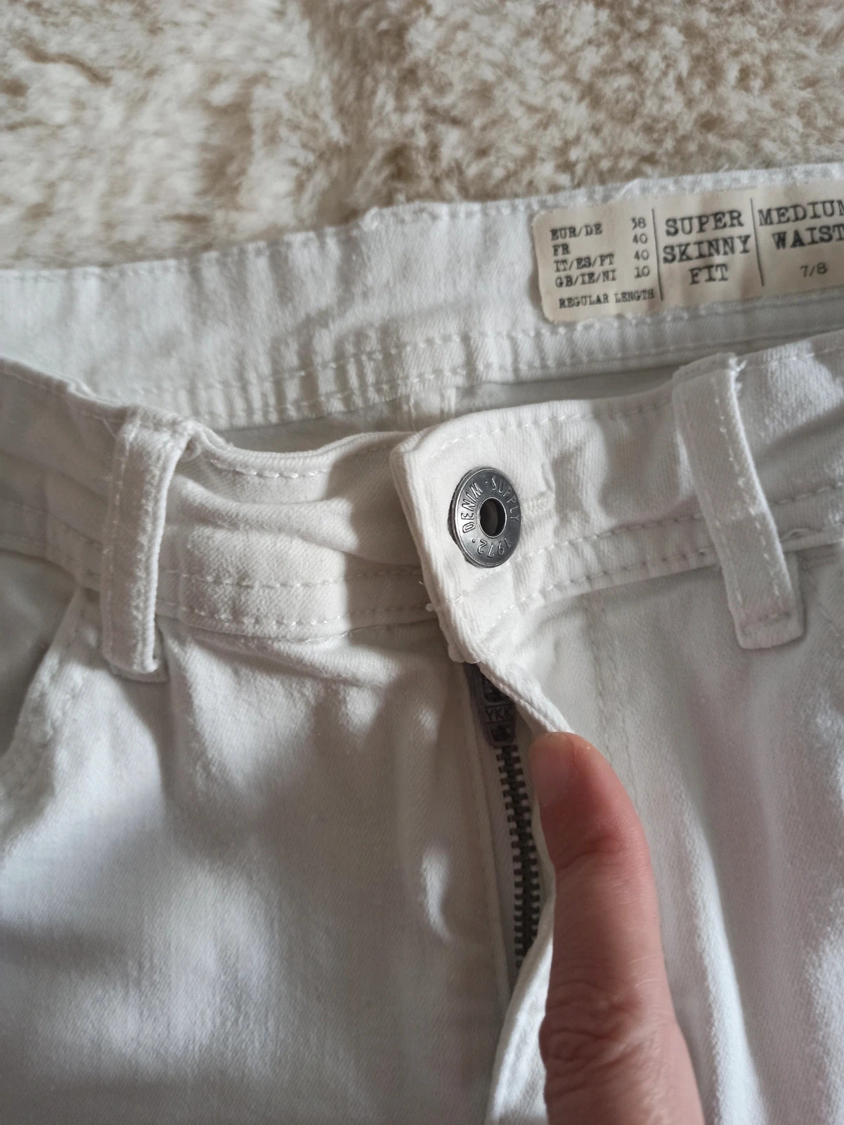 🤍 Jean skinny blanc Esmara – Taille 38 🤍 – Esmara – taille M / 38 / 10 4
