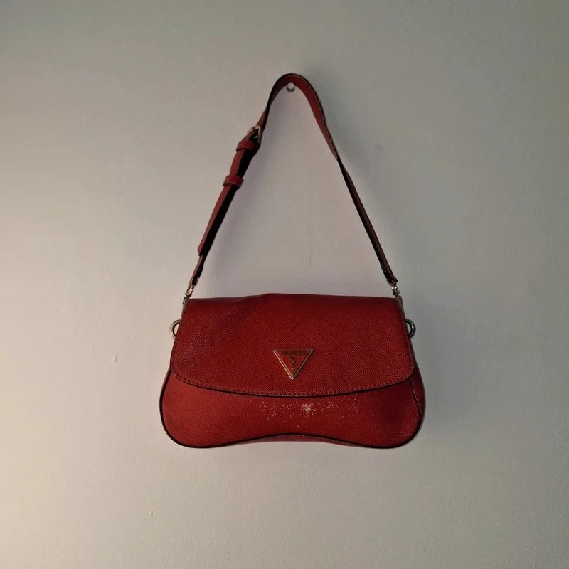 Sac à bandoulière rouge Guess
