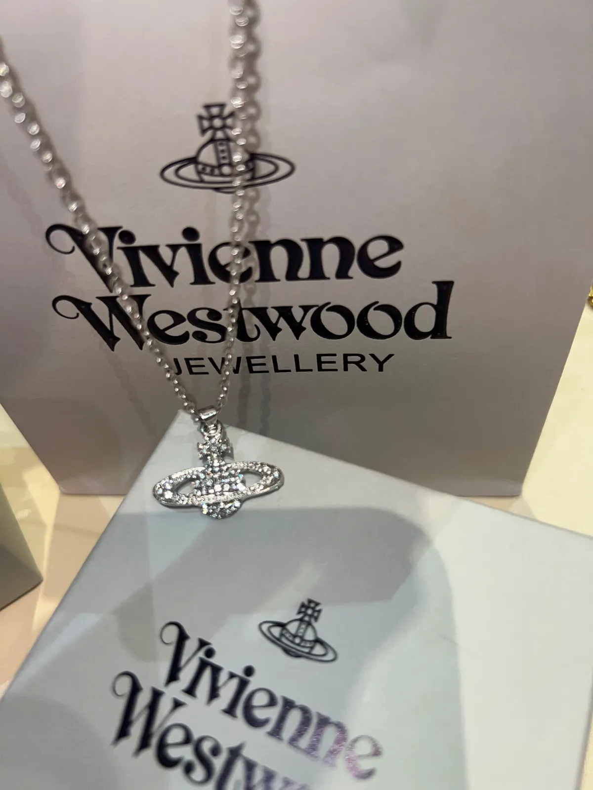 Vivienne Westwood collier pendentif argent 3