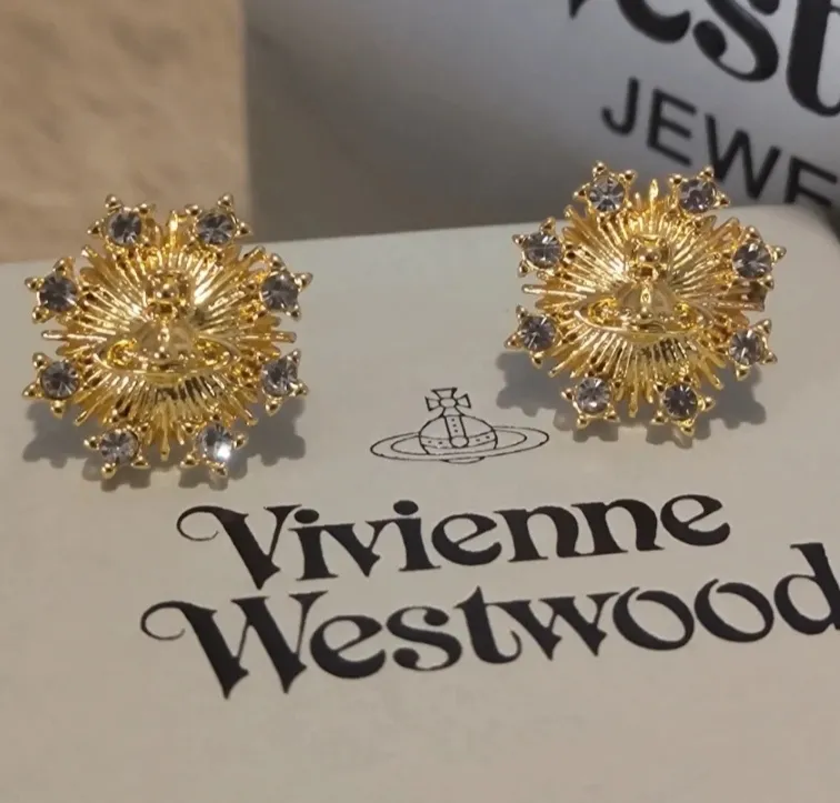 Boucles d'oreilles Vivienne Westwood dorées 4