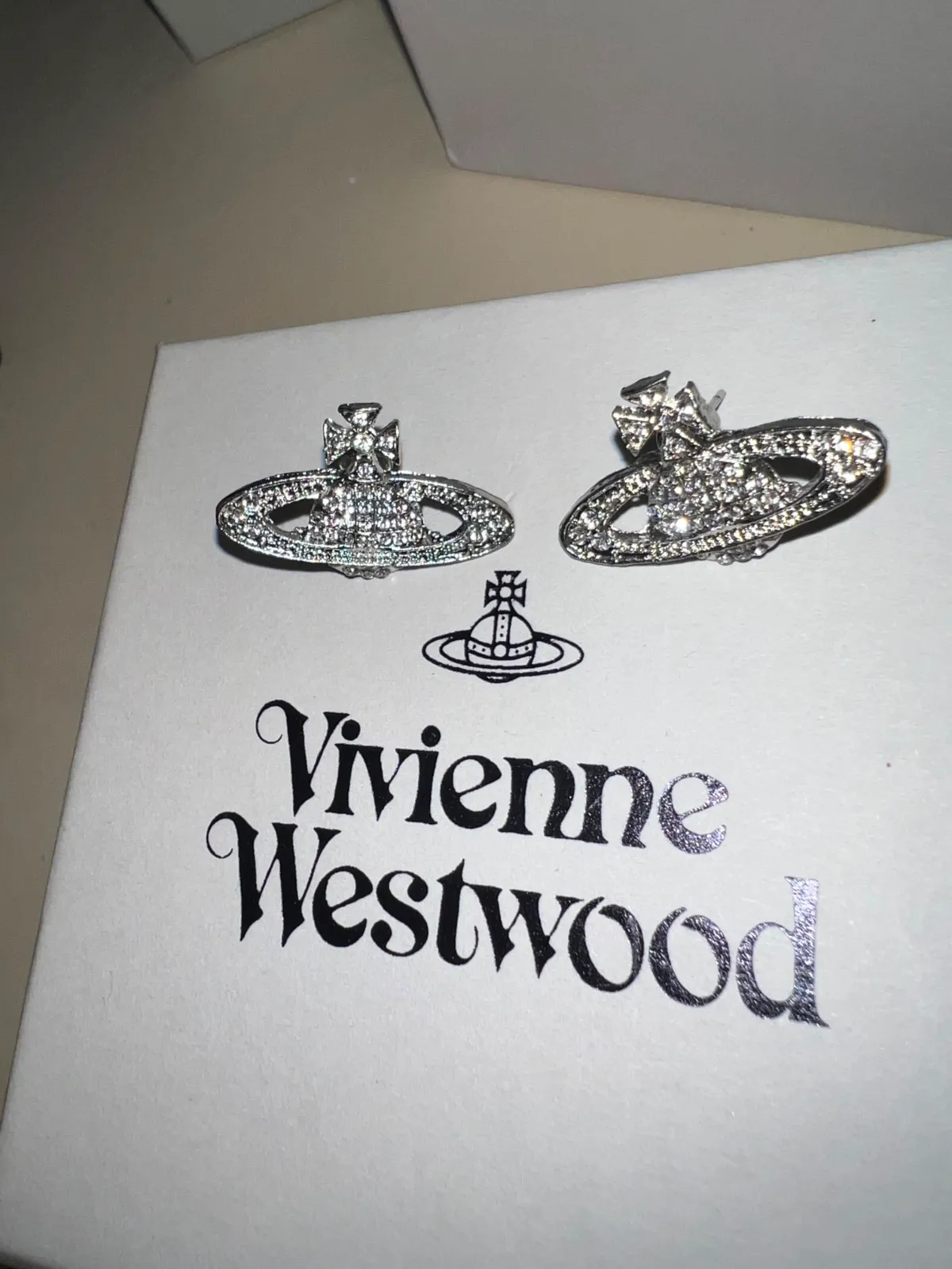 Boucles d'oreilles Vivienne Westwood argentées 7
