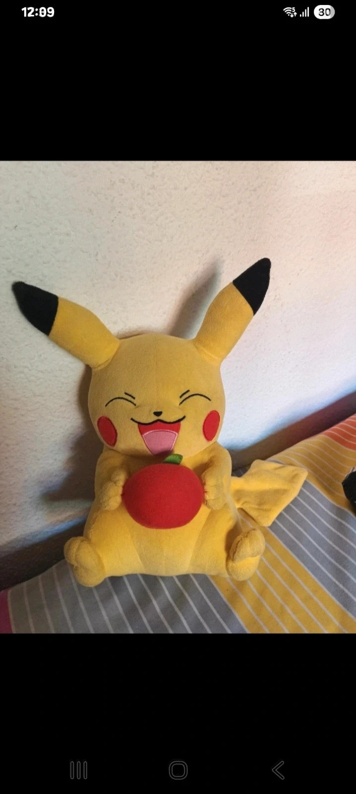 Peluche Pikachu original Tomy – Pokémon – taille Taille unique