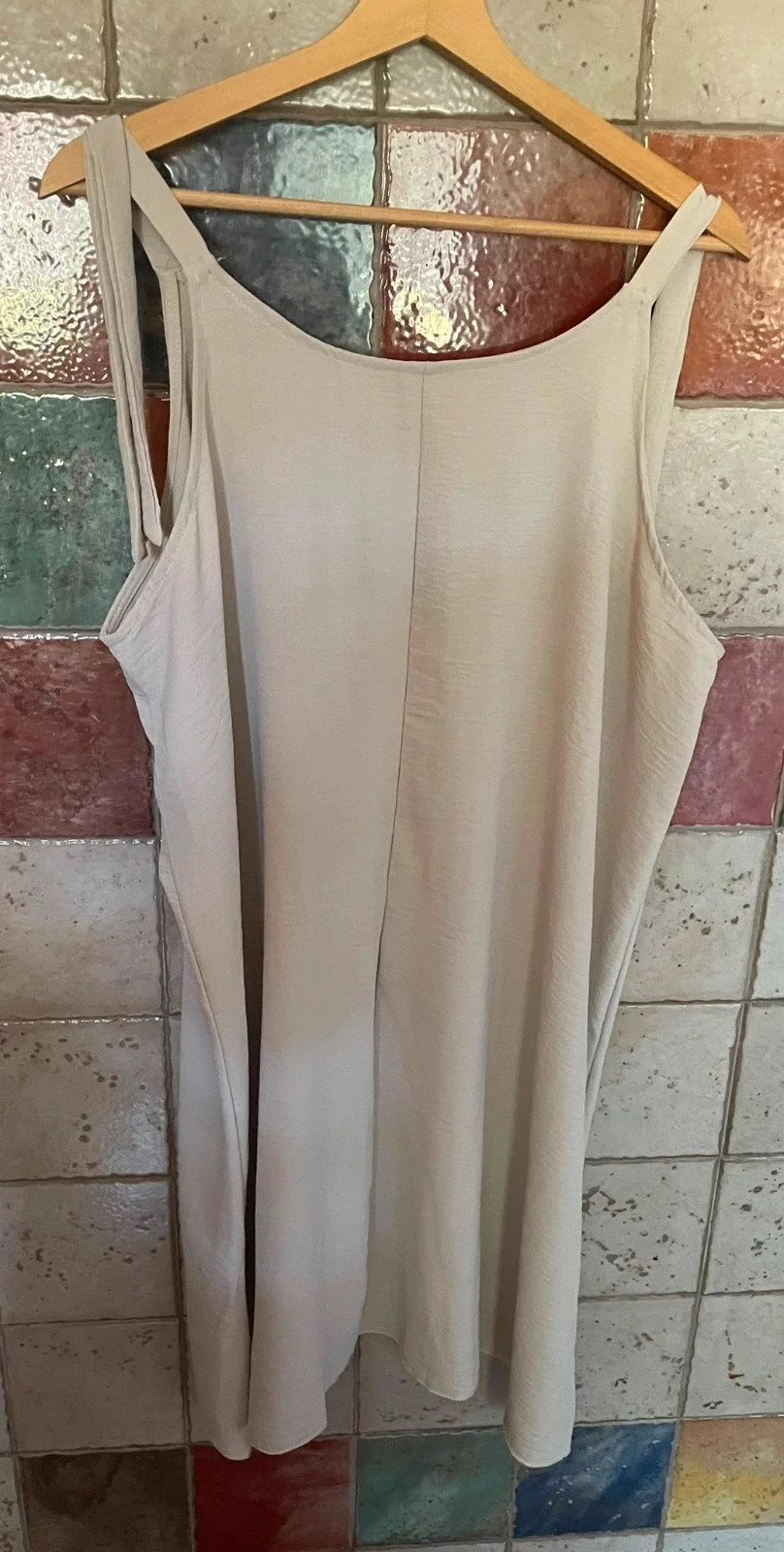 Vestido beige de tirantes fluido XXL – sin marca – taille XXXL / 46 / 18 2