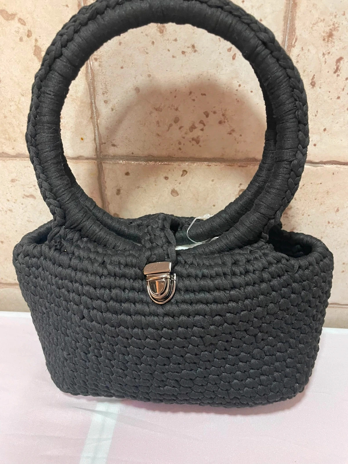 Filinus luna/Bolso artesanal de trapillo negro/Hecho a mano. – Filinus 2
