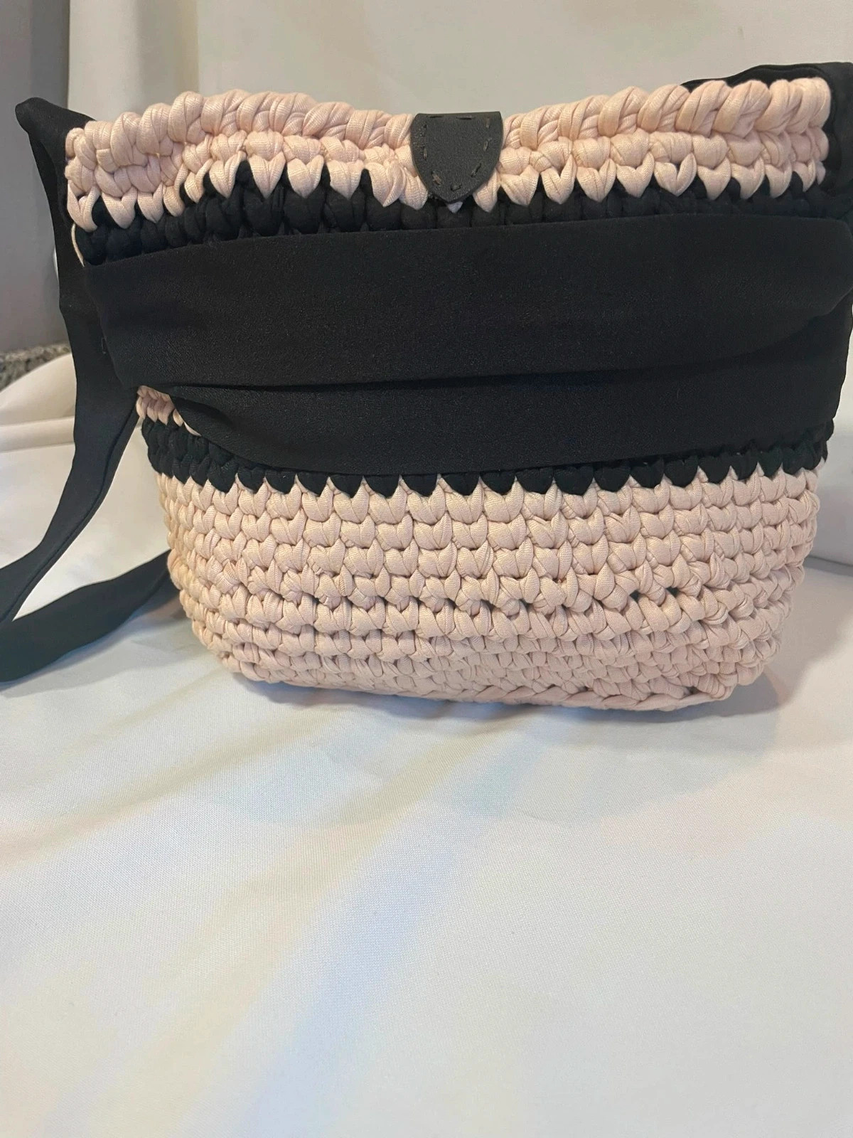 Bolso artesanal de trapillo. – Filinus 2