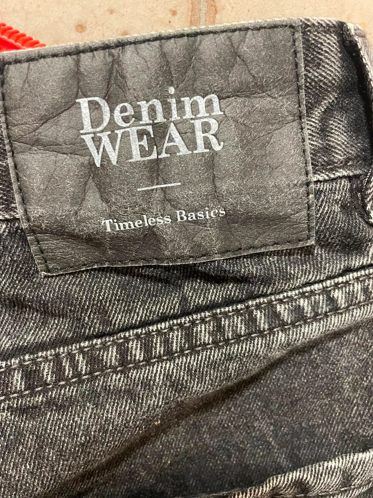 Pantalón corto vaquero negro desgastado Lefties Man talla38 – Lefties – taille M 3