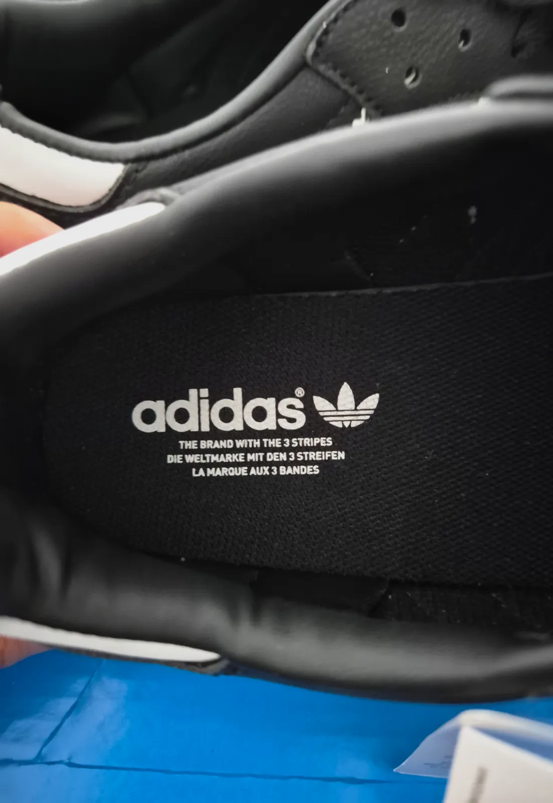 Baskets  – Adidas – taille EU 34 4