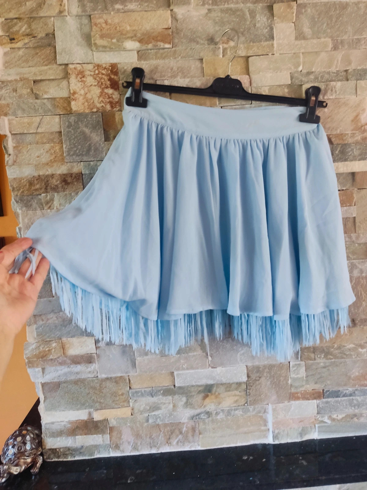 🎁 Preciosa falda de gasa azul claro con flecos en el bajo