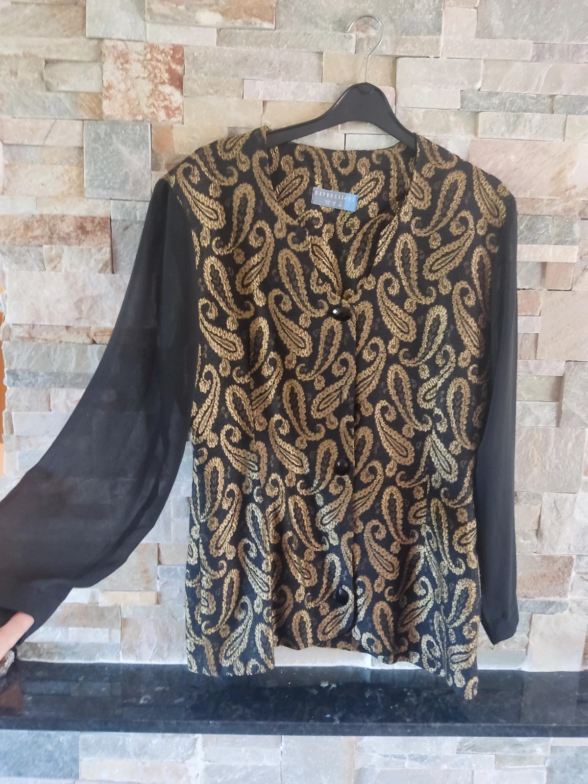 🎁Blazer vintage tela negra ligera con estampado cachemir dorado