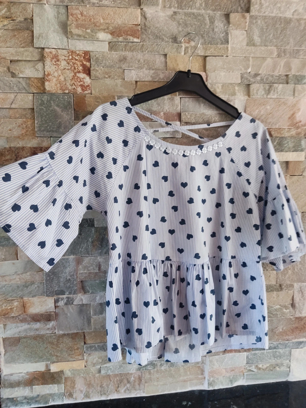 🎁Blusa péplum con rayitas y corazones azul marino sobre blanco – taille M / 38 / 10 3