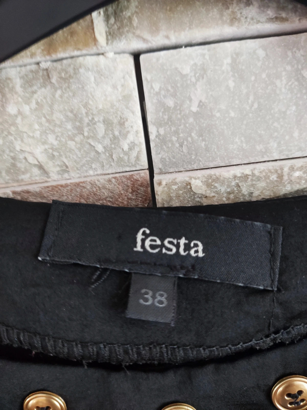 🎁Blusa negra con aplicaciones de pasamanería dorada – Festa – taille M / 38 / 10 5