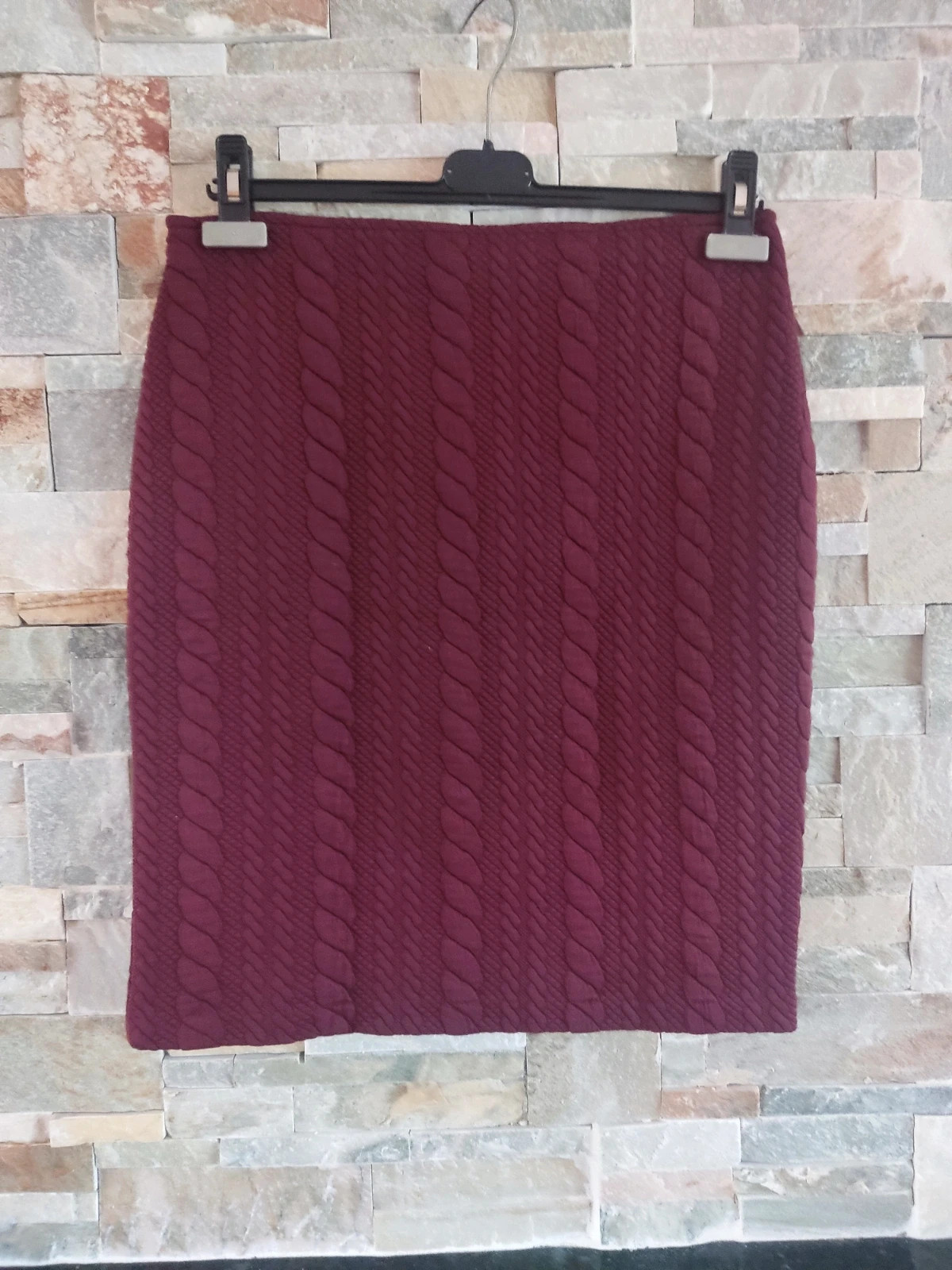 🎁Falda de punto granate con nudos en relieve – Yessica – taille L / 40 / 12 3