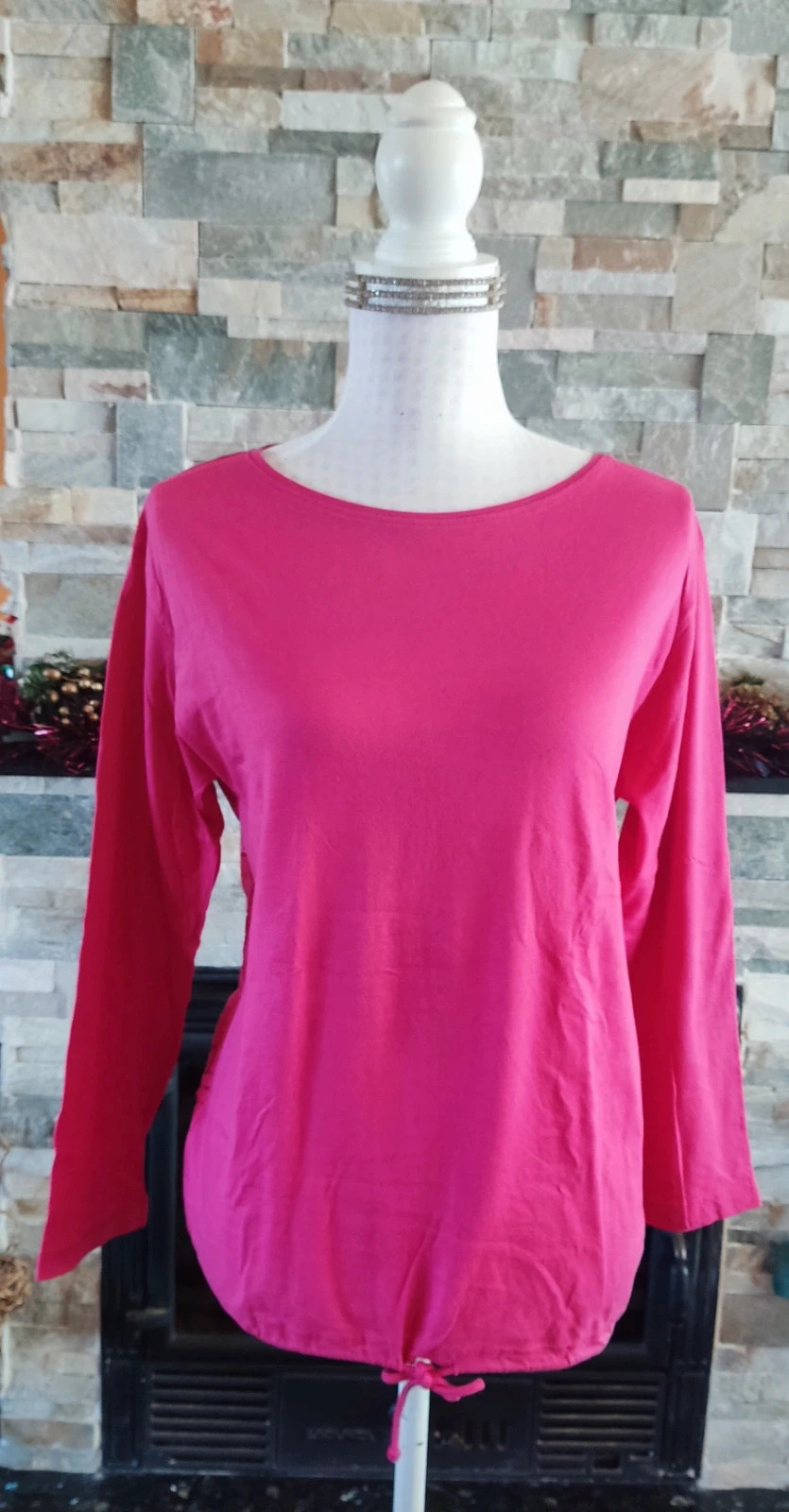 🎁 Camiseta fucsia con espalda de blonda y ajustable en bajo