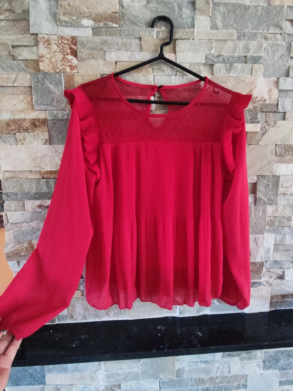 🎁Bonita blusa de gasa roja con tul en el escote y volantitos en hombros – Freestyle – taille L / 40 / 12 2