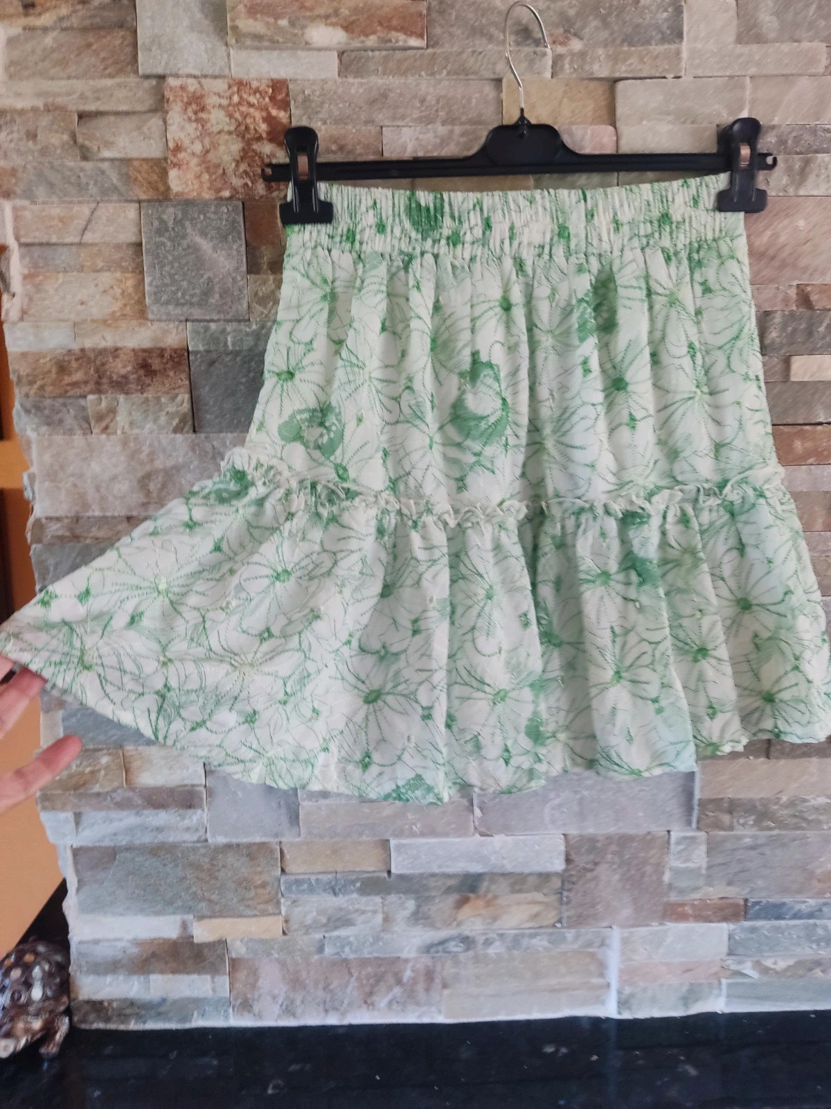 🎁 Original falda de gasa verde clarito con bordados tono menta y volante – Refined Department – taille S / 36 / 8 5