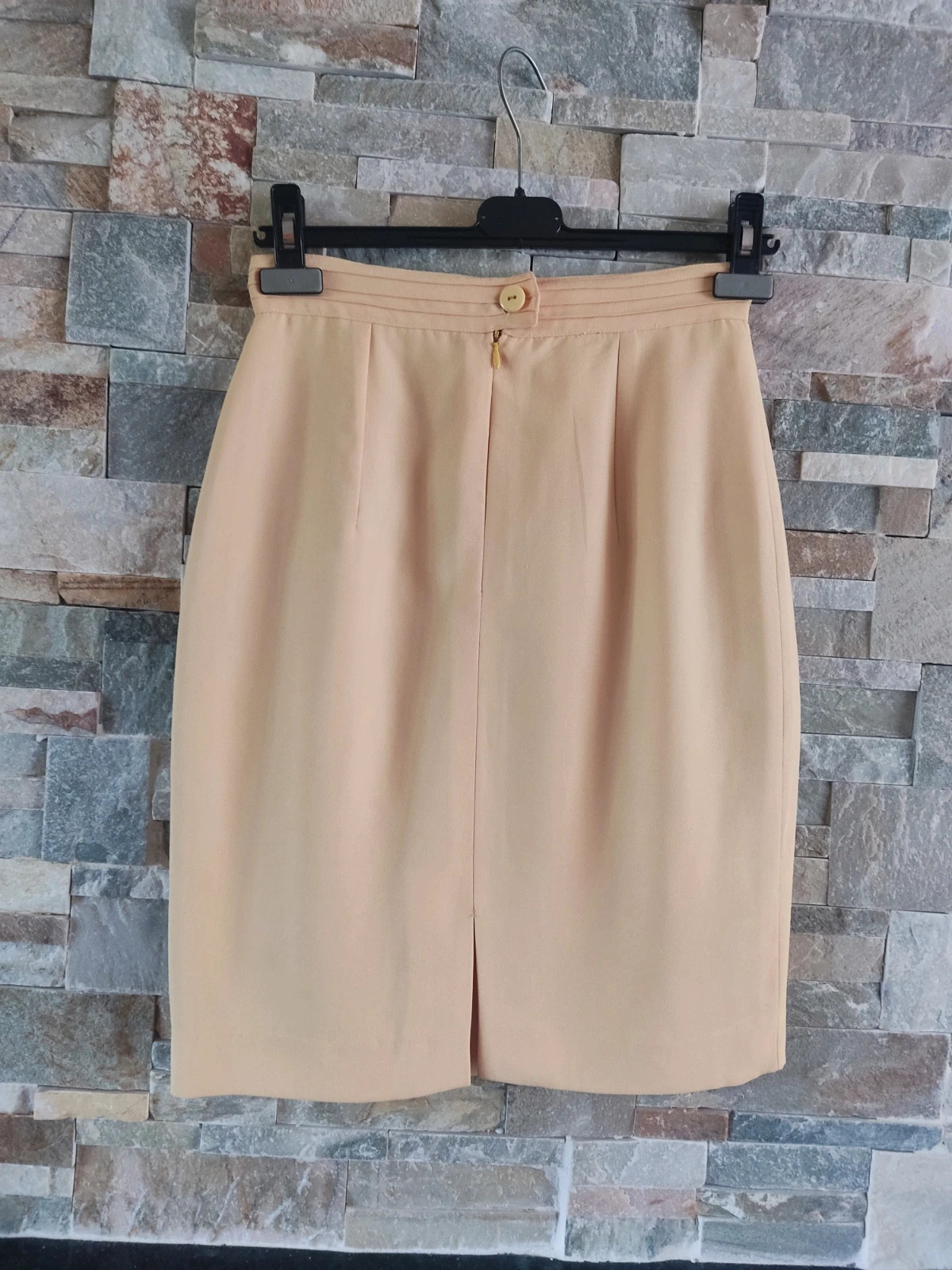 🎁Falda entallada amarillo suave con pliegues en cintura – El Corte Inglés – taille M / 38 / 10 3