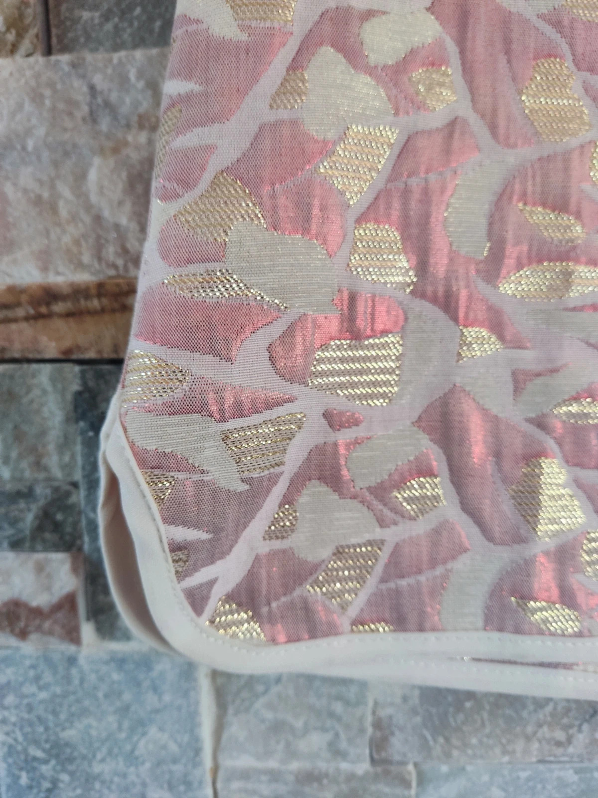 🎁 Preciosa minifalda tonos rosa, dorado y crema con brillos – kokol – taille S / 36 / 8 2