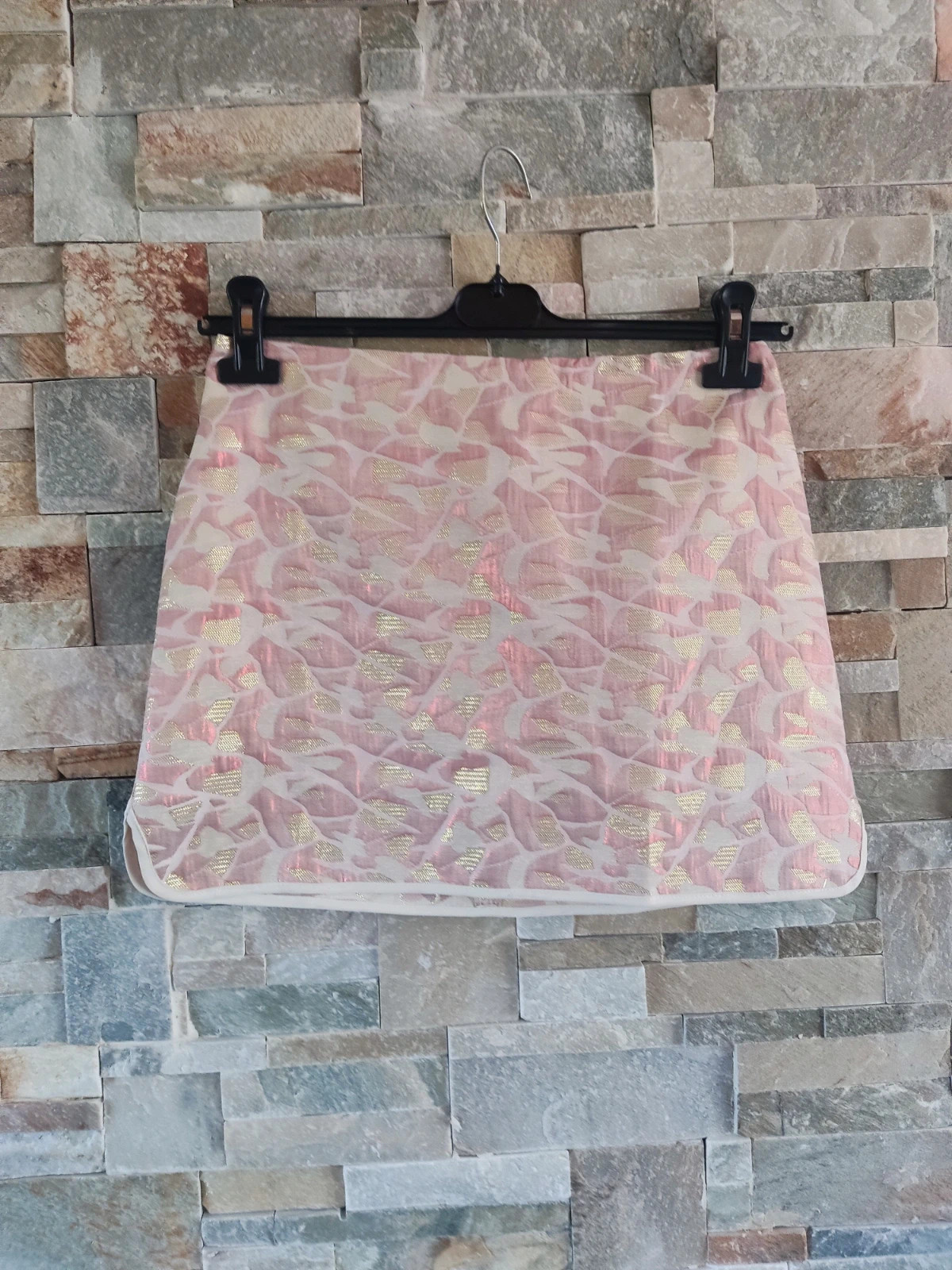 🎁 Preciosa minifalda tonos rosa, dorado y crema con brillos