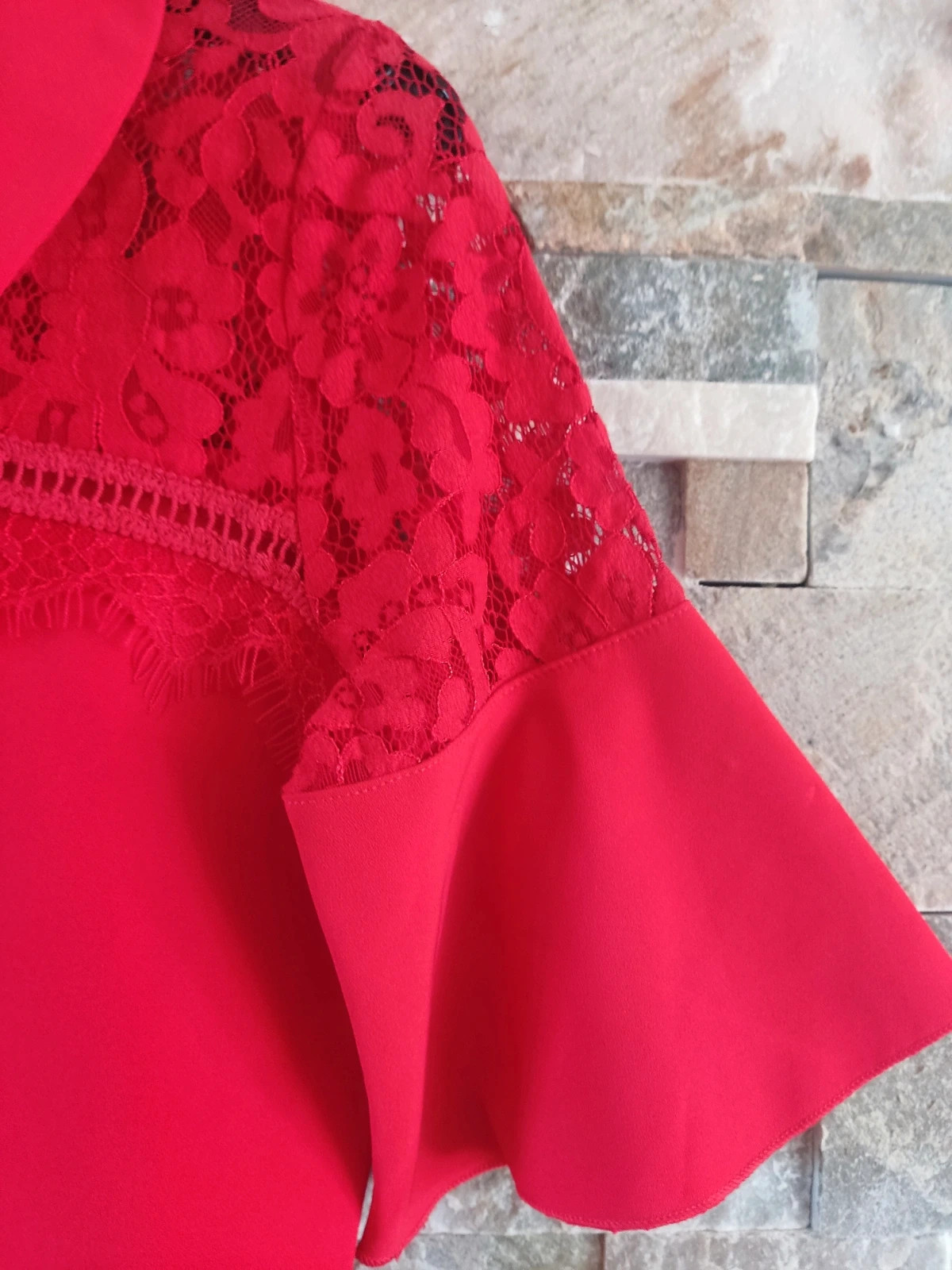 🎁Precioso vestido rojo con cuello camisero y blonda en parte superior – Siste's – taille S / 36 / 8 5