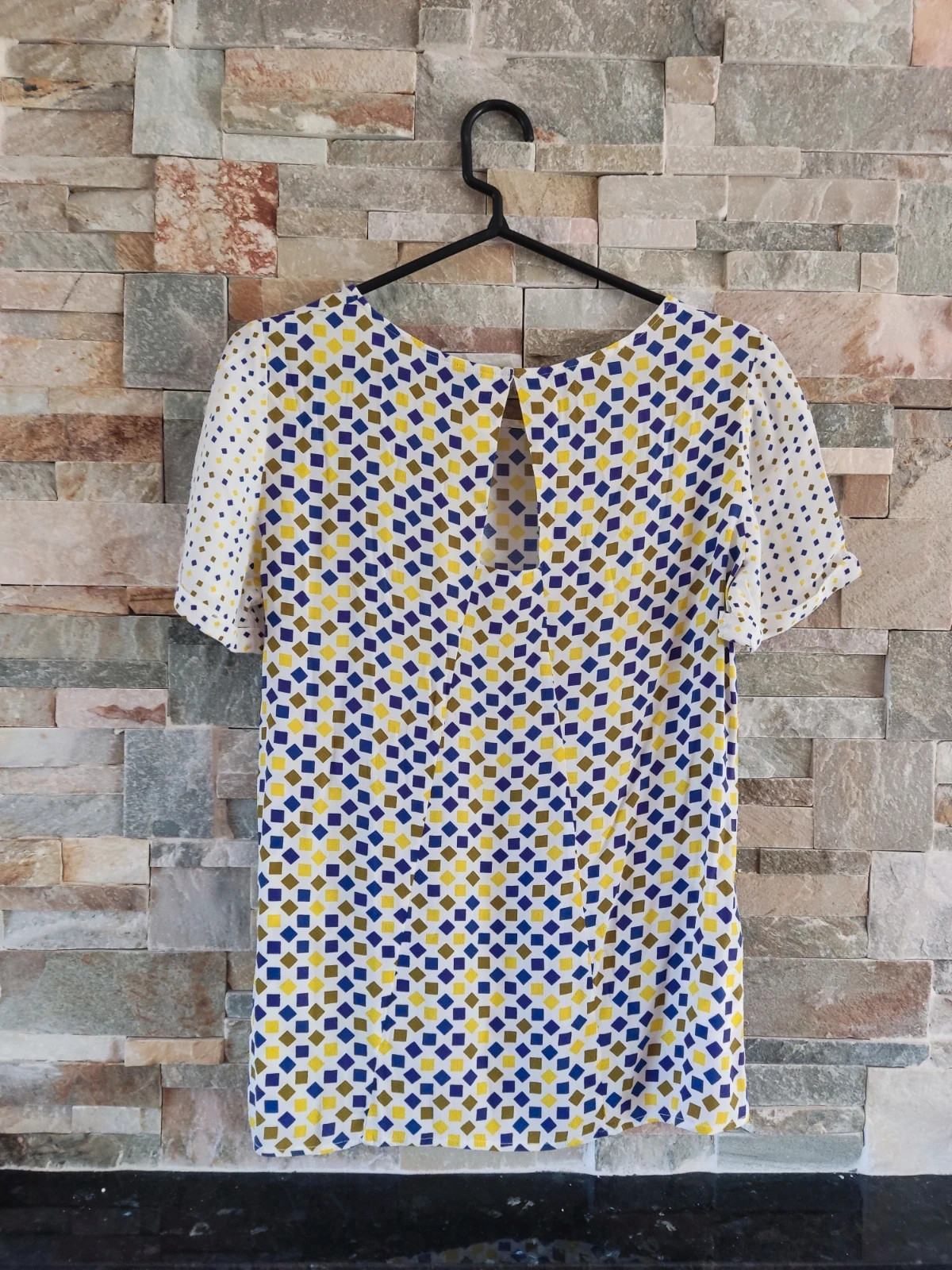 🎁Blusa blanca con estampado geométrico tonos azul, amarillo y verde – Promod – taille XL / 42 / 14 4
