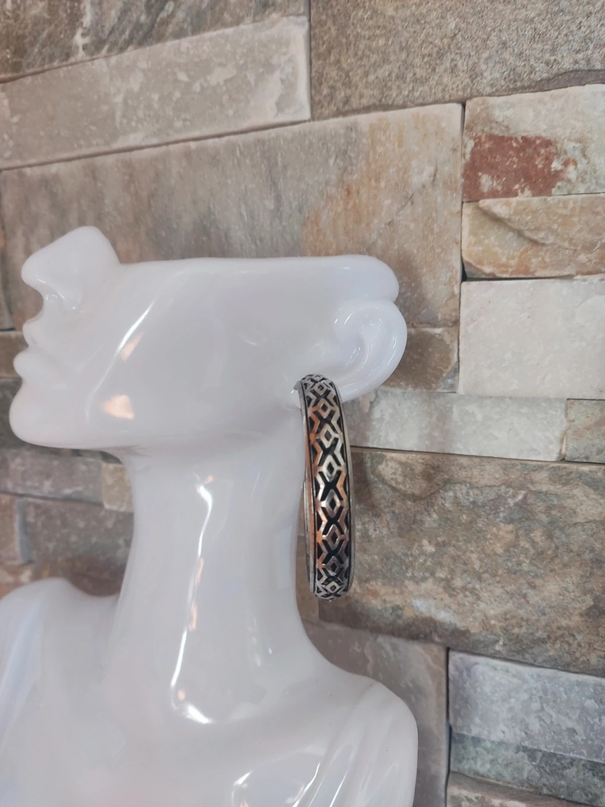 🎁Pendientes aro grande plateado con grecas en negro – Fashion Jewelry 3