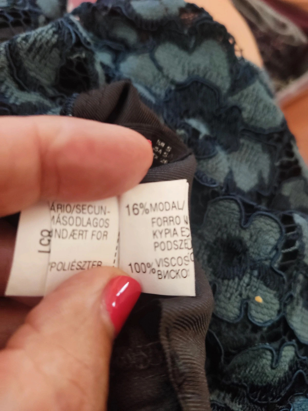 🎁Preciosa falda de encaje floral de relieve azul marino – Zara Woman – taille S / 36 / 8 5