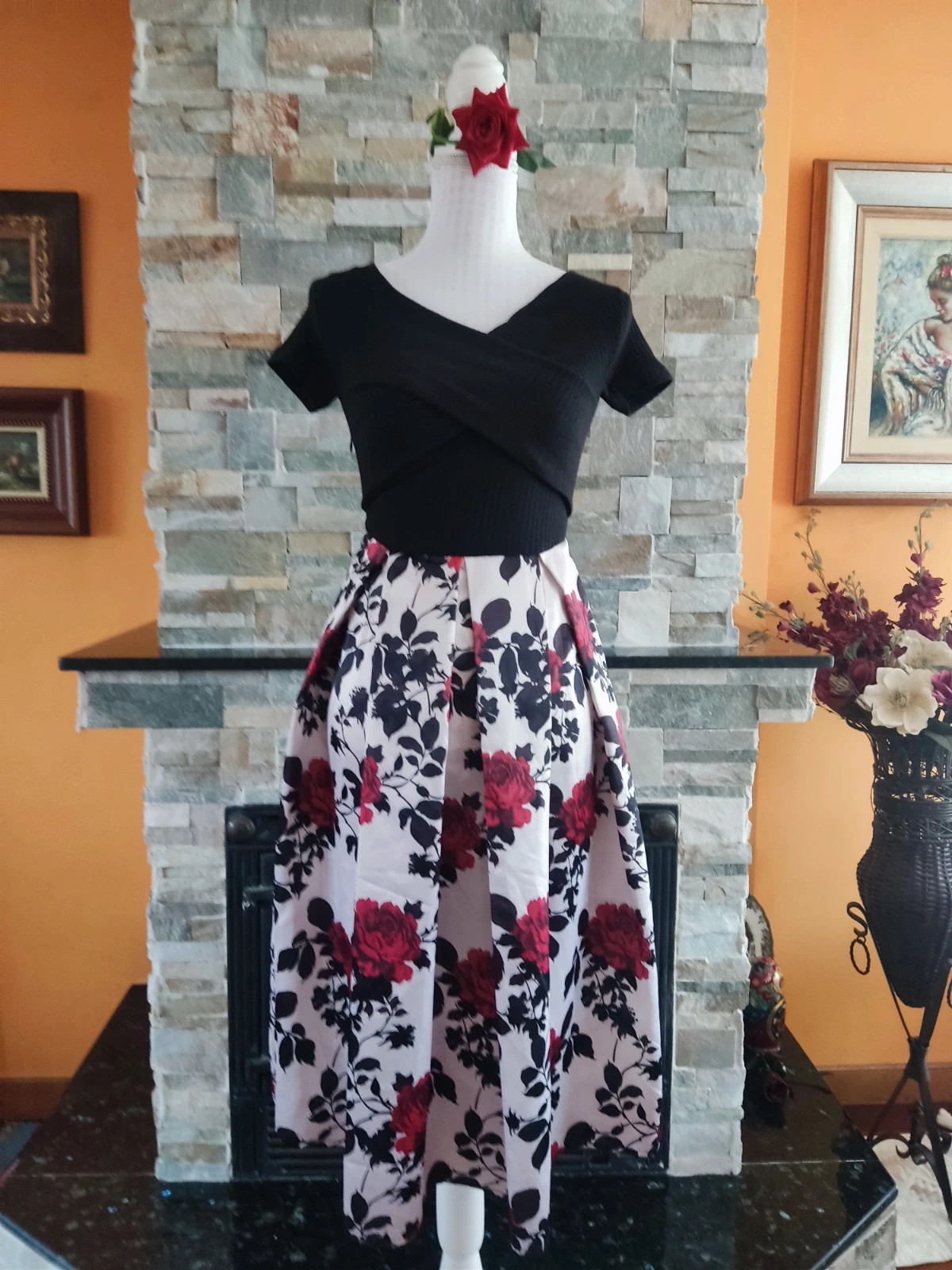 🎁 Elegante vestido con cuerpo de punto negro y falda amplia multicolor – Vintage – taille XS / 34 / 6