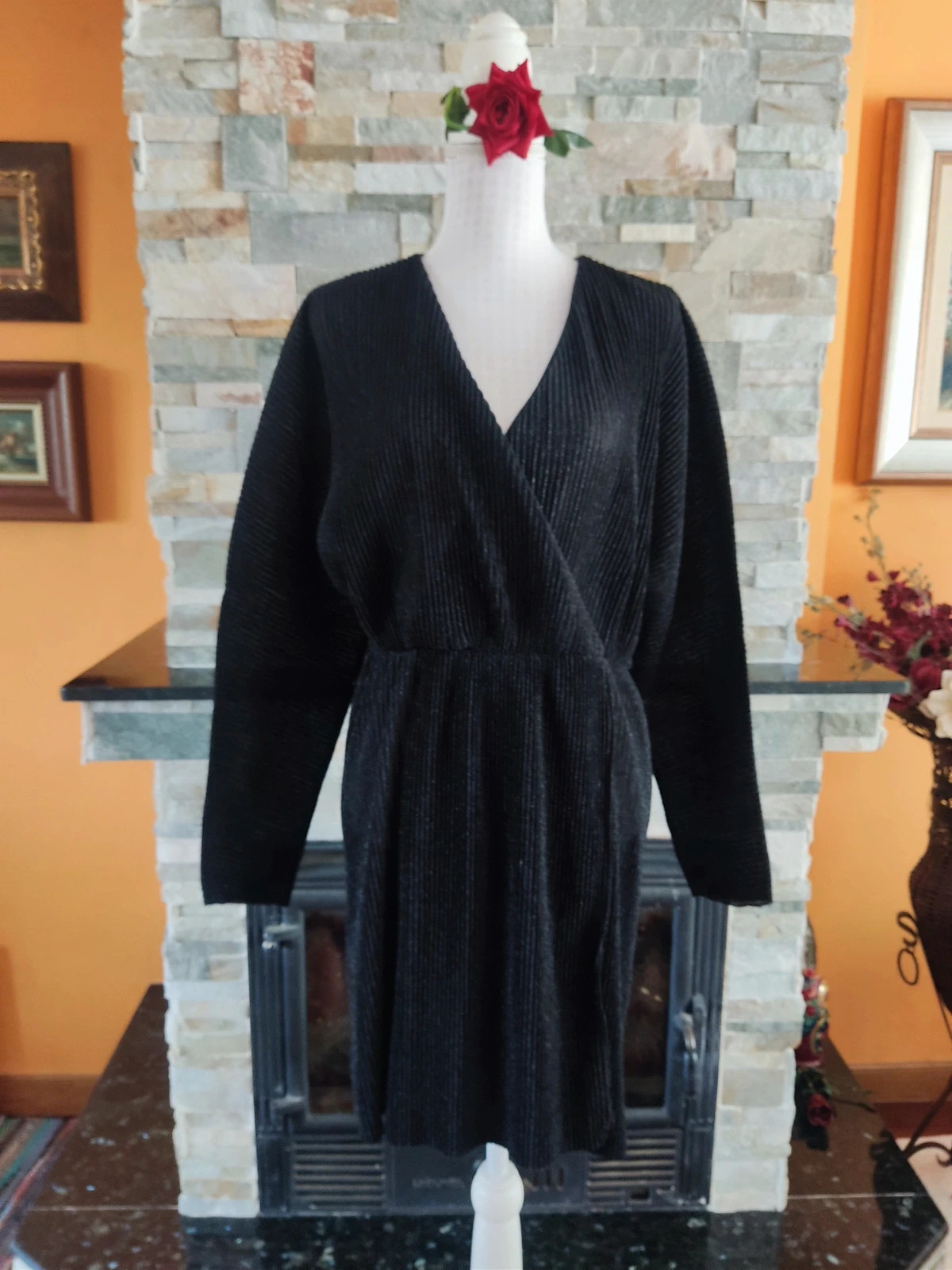 🎁 Vestido plisado negro con brillos – H&M – taille 9XL / 58 / 30 3
