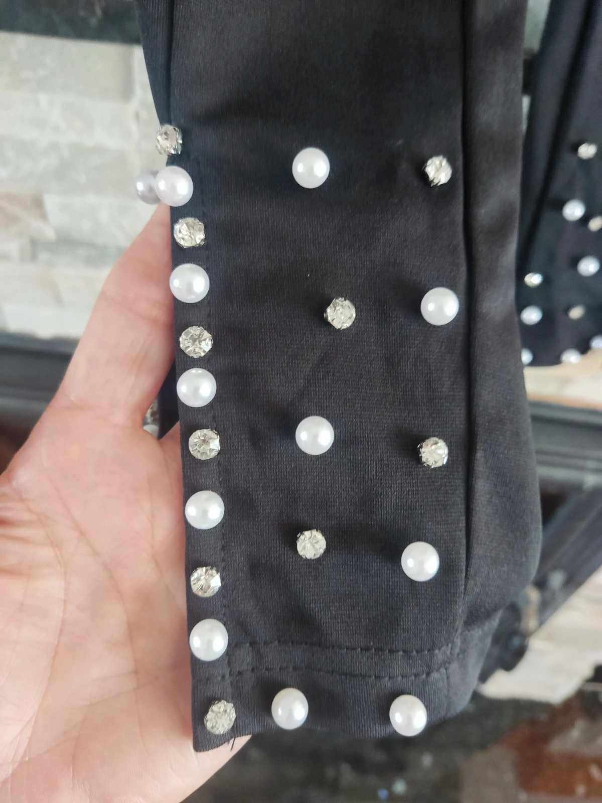 🎁 Pantalón negro ajustado con perlas y brillantes en el bajo delantero – grefit – taille S / 36 / 8 4