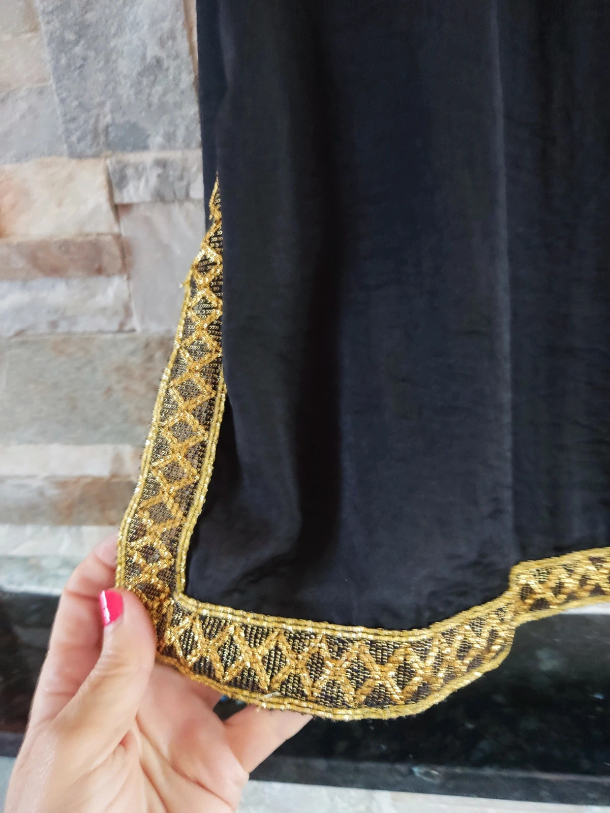 🎁Blusa negra con aplicaciones de pasamanería dorada – Festa – taille M / 38 / 10 3