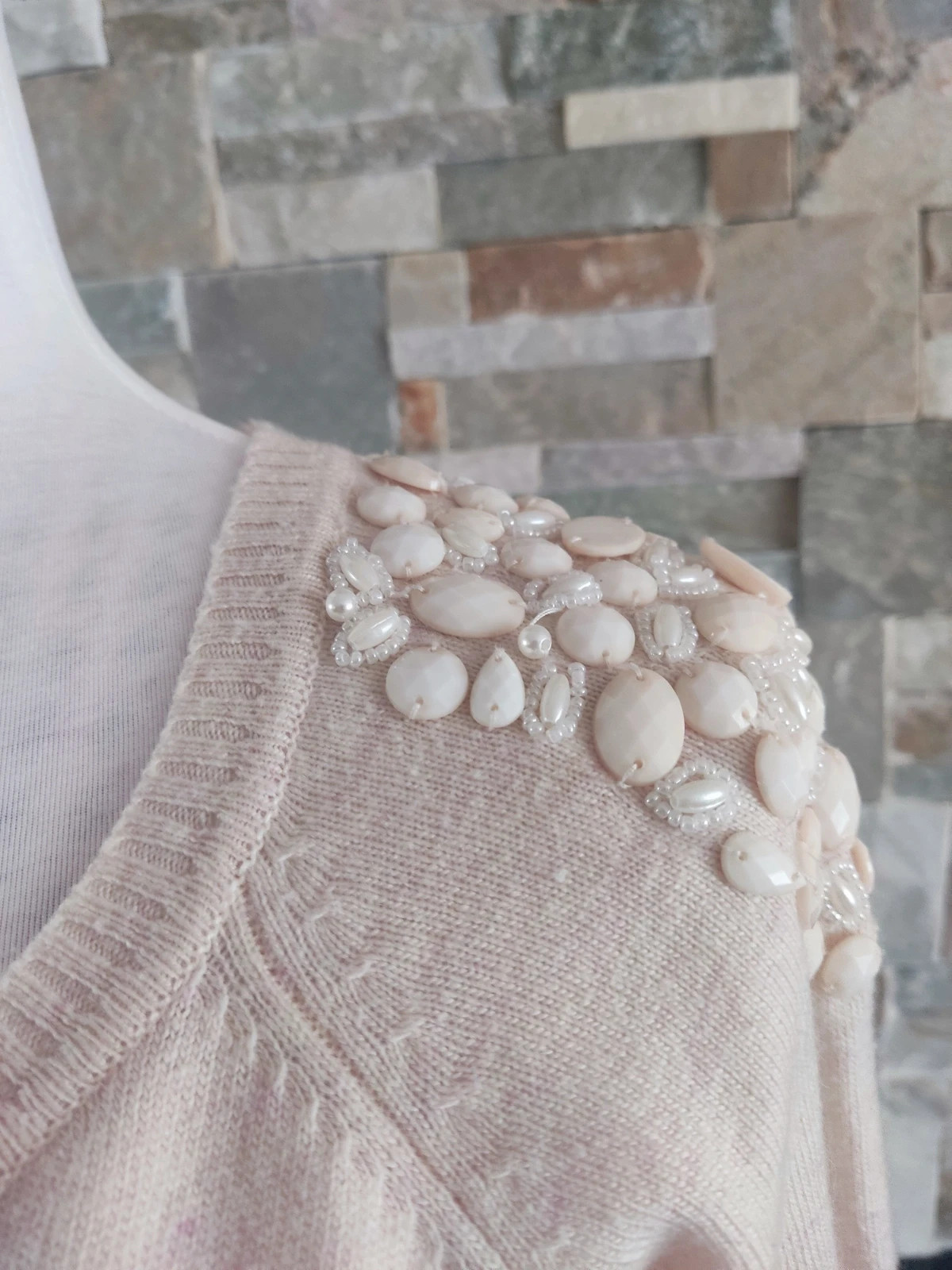 🎁 Bonito jersey beige con gasa plisada en bajo y abalorios en los hombros – Derhy – taille L / 40 / 12 3