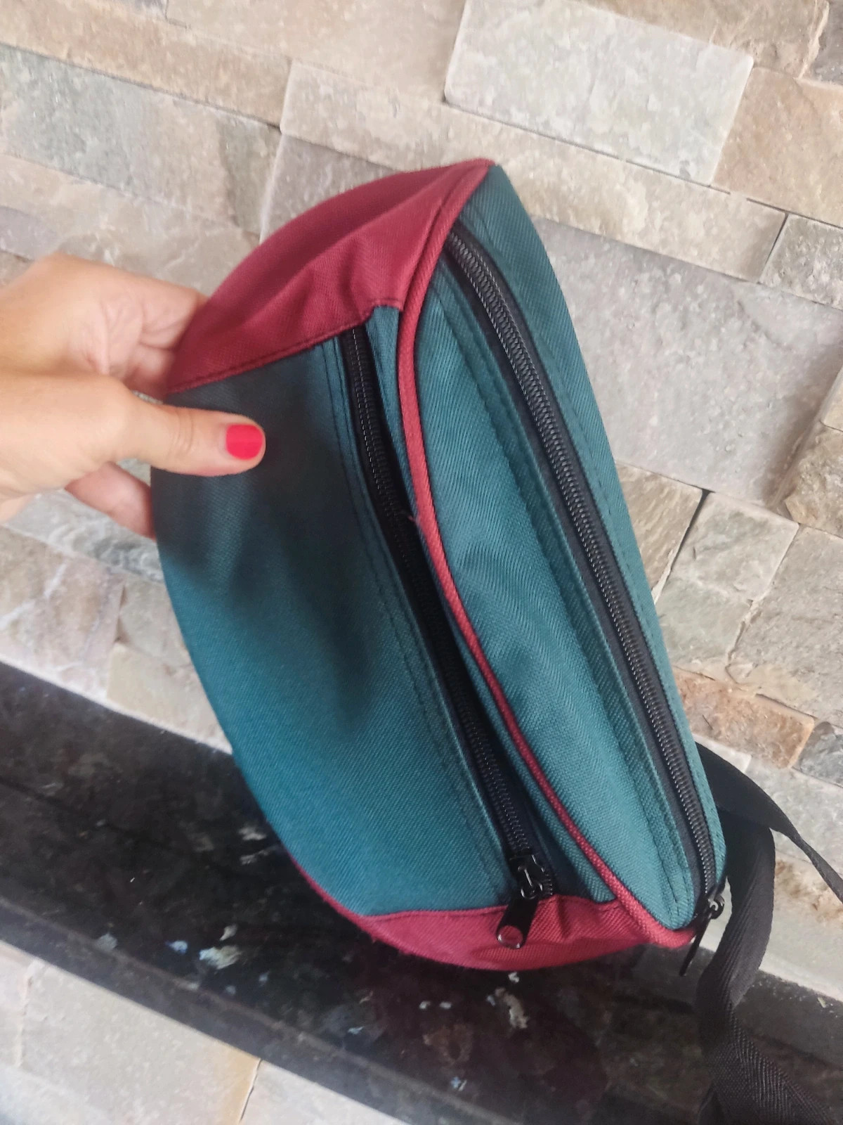 🎁 Riñonera color verde y granate sin usar 2