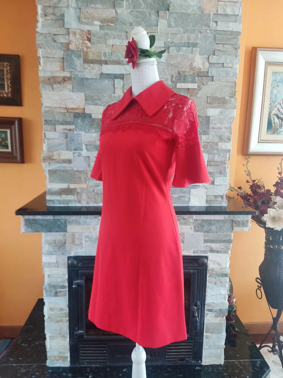 🔥Estiloso vestido rojo con cuello camisero y blonda en parte superior, de Siste's – Siste's – taille S / 36 / 8 2