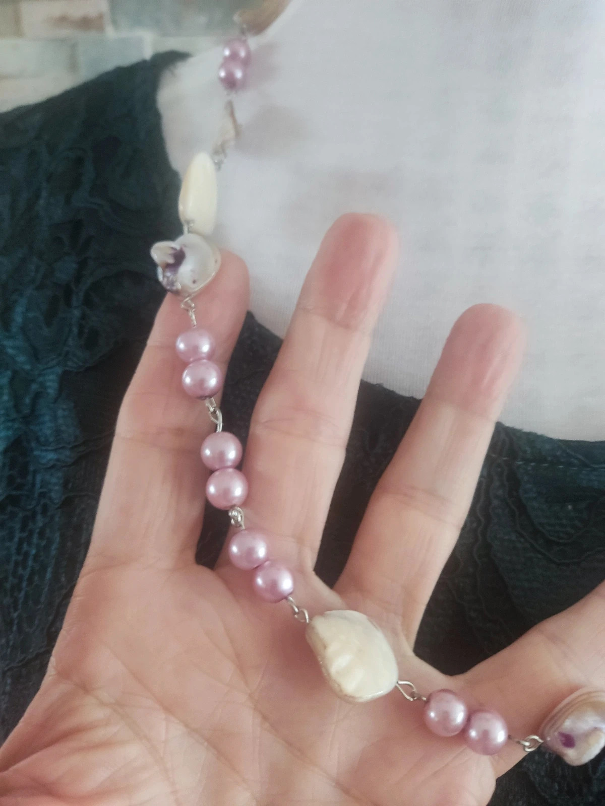 🔥Collar corto con conchas símil nacar y perlitas rosa 2