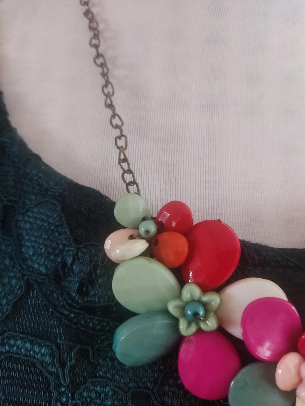 🔥Bonita gargantilla de flores multicolor con cadena 4