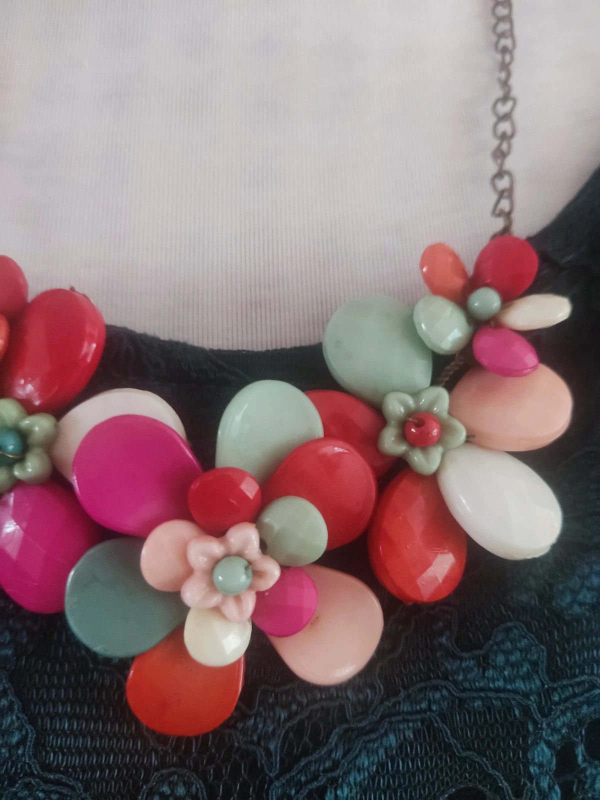🔥Bonita gargantilla de flores multicolor con cadena 3
