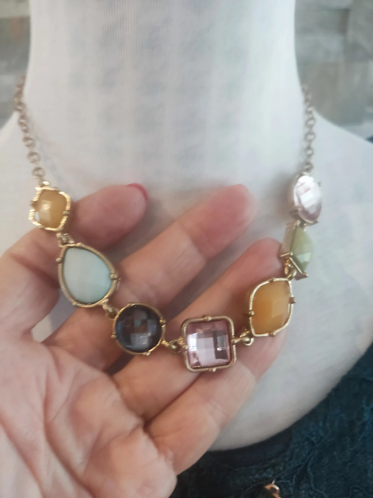 🔥Bonito conjunto de gargantilla, pulsera y pendientes dorados – Bijou Brigitte 4