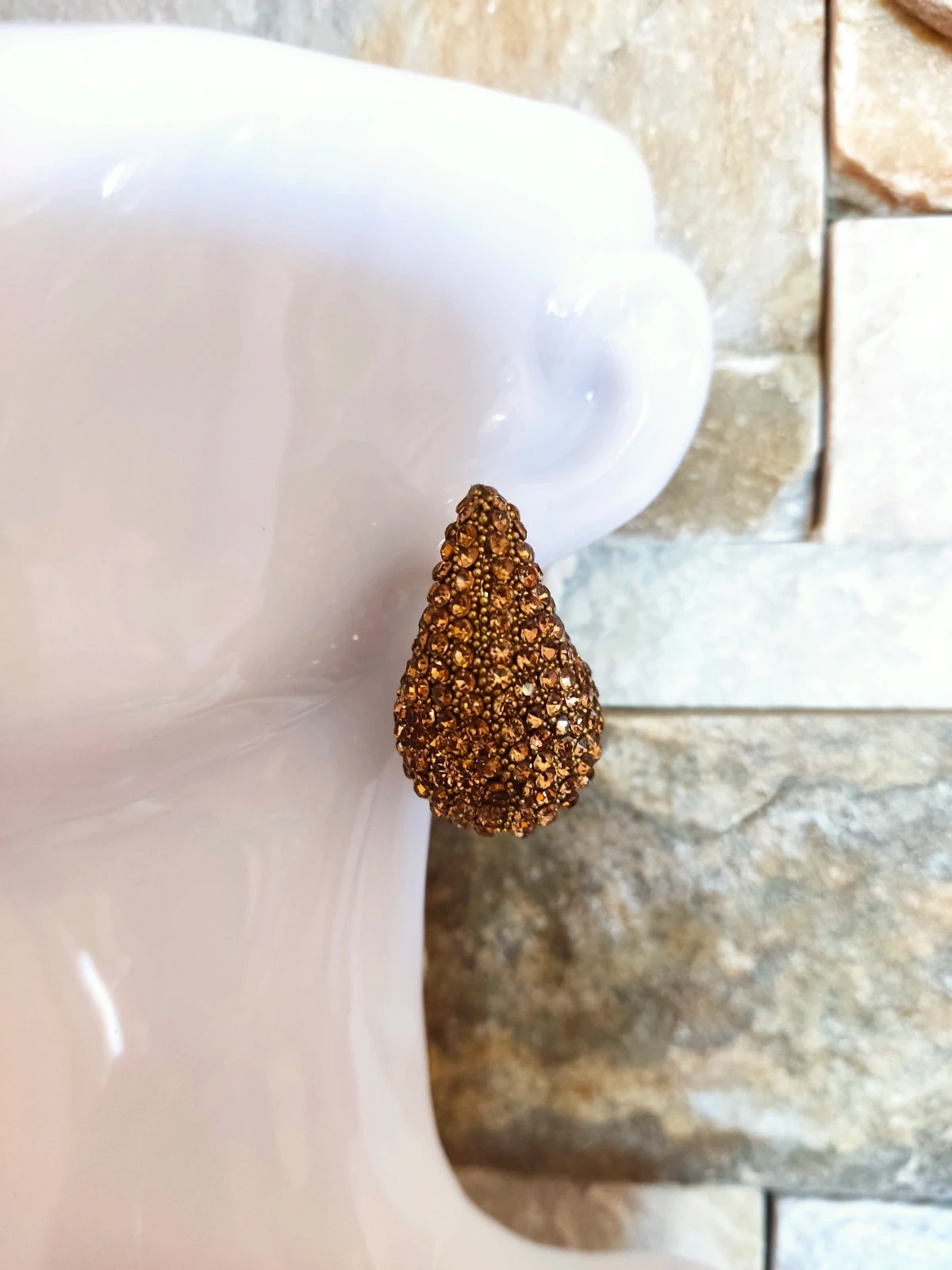 🔥Pendientes con stras dorado en forma de lágrima 2